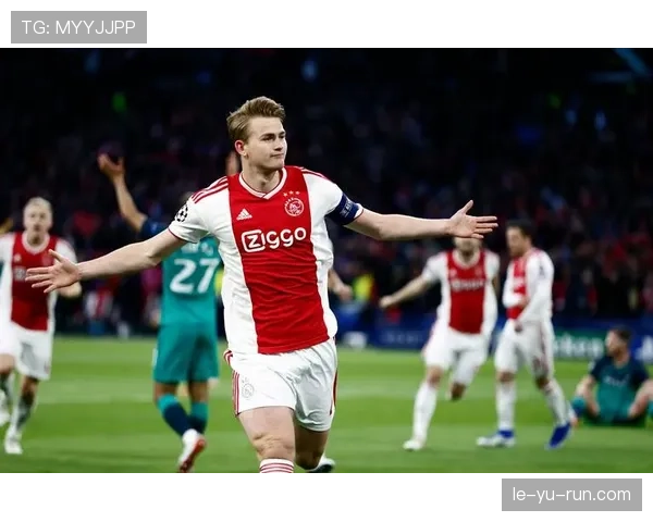 德里赫特展现惊人对抗能力，助力球队状态持续回暖