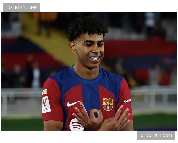 年轻球员崭露头角，足球新星全综表现引热议