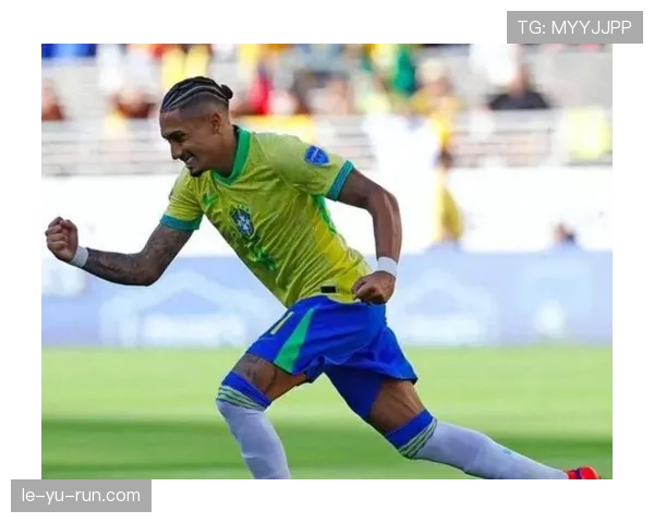 拉菲尼亚与内马尔状态齐回暖，新赛季影响力引热议