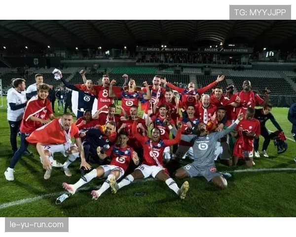 里尔战术揭秘：新赛季如何重塑球队竞争力与表现稳健