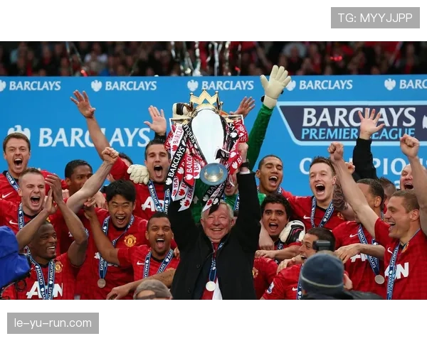 弗格森重返英超，分享成功秘诀助力新一代球员成长表现稳健